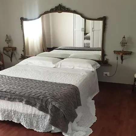 Dimora Mea Holiday home